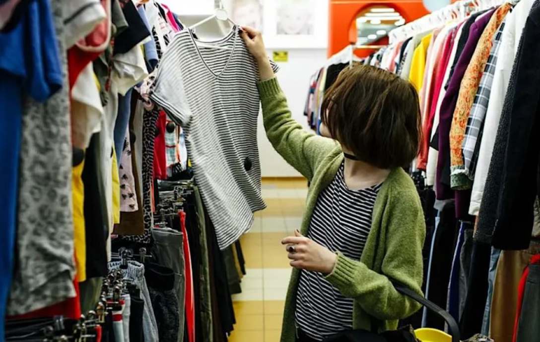 Как продать вещи в секонд-хенд: полный, практичный и человеческий гид