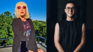 Людина на фоні заходу сонця, що споглядає горизонт — символ самоприйняття і внутрішньої сили