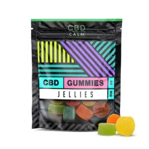 Скляна судина з піпеткою, наповненою олією, на природному фоні — символ чистоти та натуральності CBD-продукту