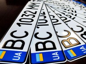 Індивідуальні номерні знаки на авто в Україні — приклад персоналізації