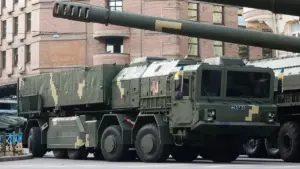 Ракета «Сапсан» — вигляд збоку на тіло ракети із українським прапором на обтічнику