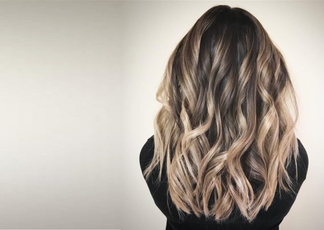 Фарбування волосся: види, техніки та прості поради